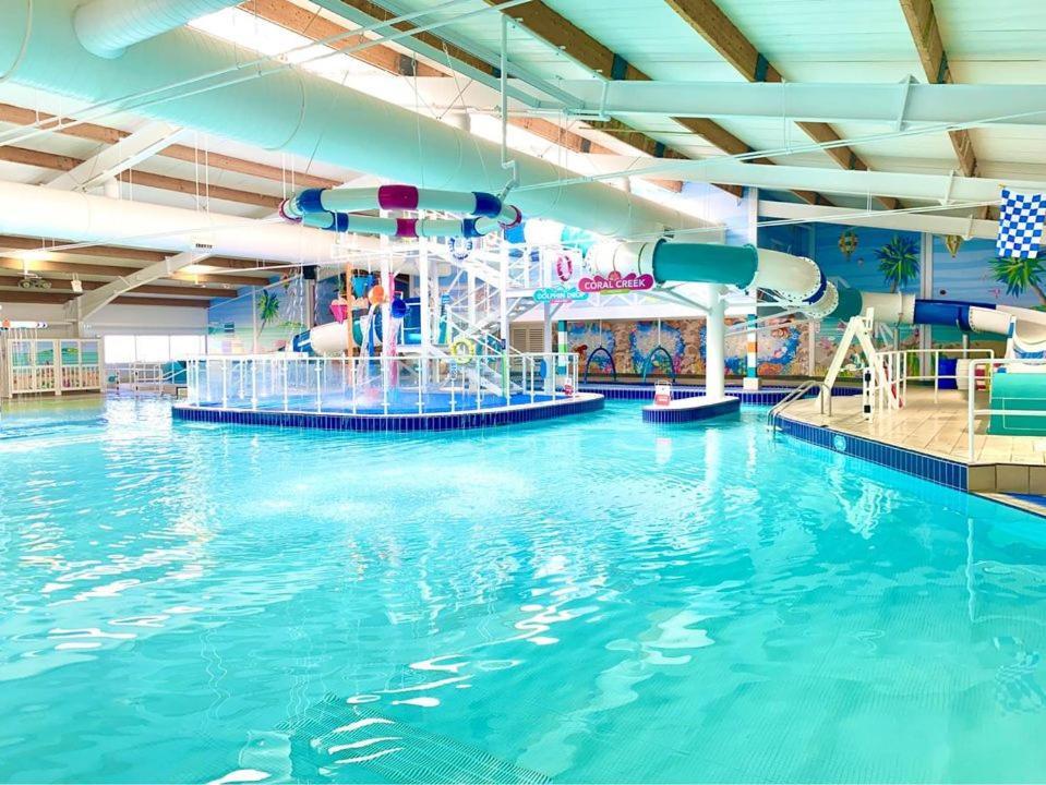 Brookside West Sands Holiday Park Seal Bay Selsey Exterior photo